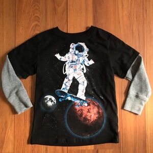 The Children’s Place Boys Astronaut Graphic Long Sleeve Tee Size XS(4)